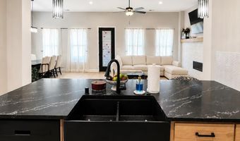 3600 Selman Ct, Carlsbad, NM 88220