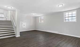 2014 W Lakeview Dr, Benton, AR 72015