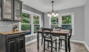 34 Serpentine Dr, Atlantic Highlands, NJ 07716