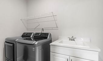 3093 N Spurway Dr, Ann Arbor, MI 48105