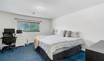 1431 Dietrich Oaks Dr, Ballwin, MO 63021