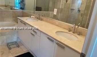 3131 NE 188th St 1-504, Aventura, FL 33180