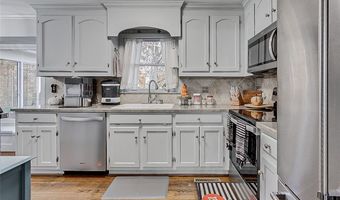 947 Rockcliff Ter, Asheboro, NC 27205