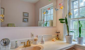 407 N TULPEHOCKEN Rd, Reading, PA 19601