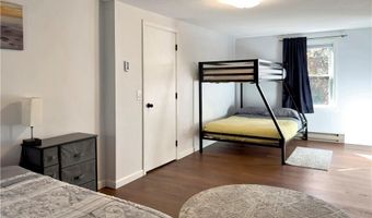 89 Narrow Ln, Charlestown, RI 02813