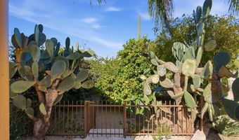 8944 E LAZYWOOD Pl, Carefree, AZ 85377