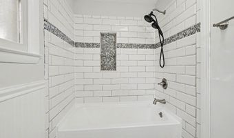 646 Center Dr, Ann Arbor, MI 48103