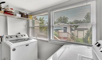77 Navesink Ave, North Middletown, NJ 07748
