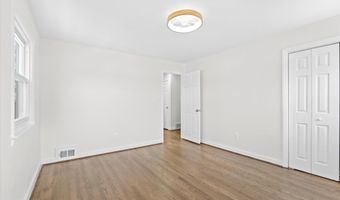 6913 WESTHAMPTON Dr, Alexandria, VA 22307