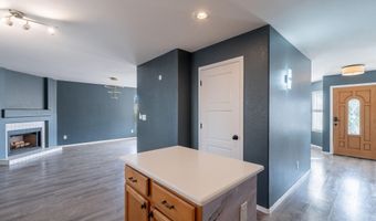 1070 W LARK Dr, Chandler, AZ 85286