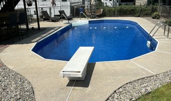 352 Surf Ave, Beachwood, NJ 08722