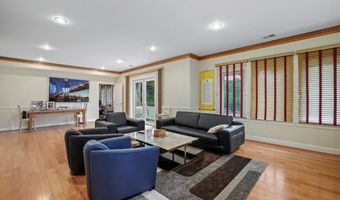 7230 BEVERLY St, Annandale, VA 22003