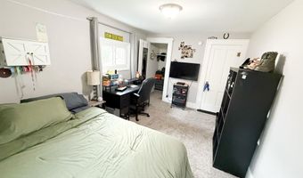 726 N Jackson St, Auburn, IN 46706