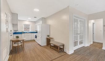198 Lake Shore Road 2, Boston, MA 02135