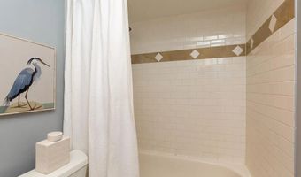 4800 Williamsburg Ln 216, La Mesa, CA 91942