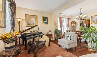 8433 Vyners Ln, Avon, IN 46123