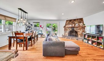 16 Cindy Ln, Bethel, CT 06801