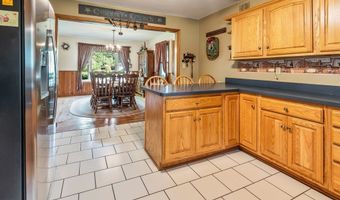 89 Elm St, Blackstone, MA 01504