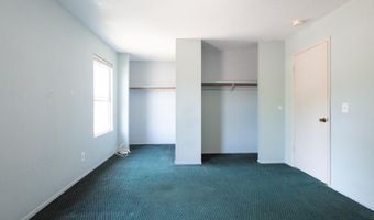 5015 Charmian Dr, Santa Rosa, CA 95409