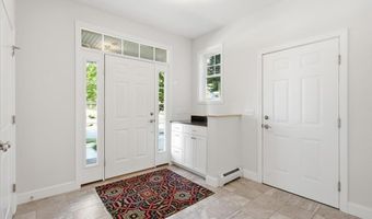 25 Staniford Farm Rd, Burlington, VT 05408