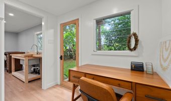 45-313 Nakuluai St, Kaneohe, HI 96744