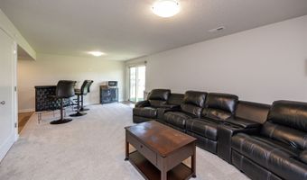 124 E Bridge Rd, Polk City, IA 50226