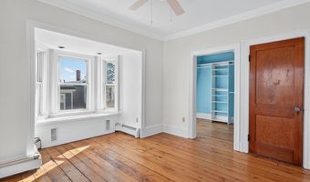 404 E 7th St, Boston, MA 02127