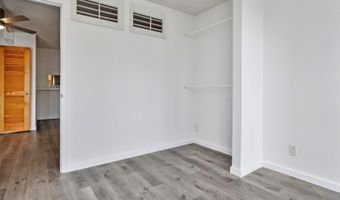 1215 Alexander St 204, Honolulu, HI 96826