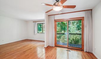 4720 DEER RUN Ct, Alexandria, VA 22306