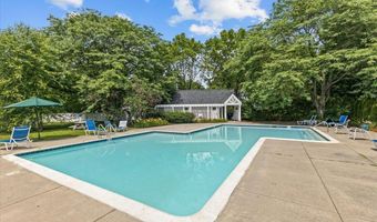 30 Eastman Farm Rd 30, Burlington, VT 05408