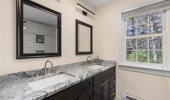 35 Hallville Rd, Exeter, RI 02822