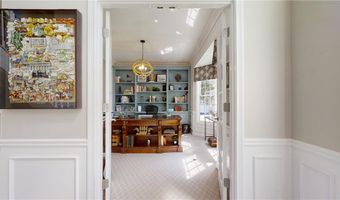 322 Sleepy Hollow Farm Rd, Warwick, RI 02886