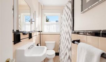 9 White Ter, Middletown, RI 02842