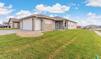 2309 E Tinley St, Brandon, SD 57005