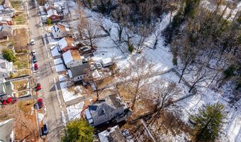 1009 Danforth St, Alton, IL 62002