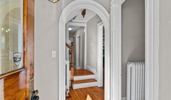 48 Church St, Newport, RI 02840