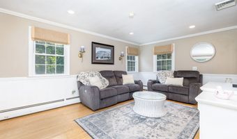 56 Juniper Dr, Avon, CT 06001