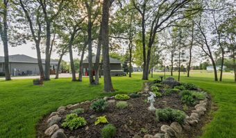 2111 Robins Nest SE, Alexandria, MN 56308