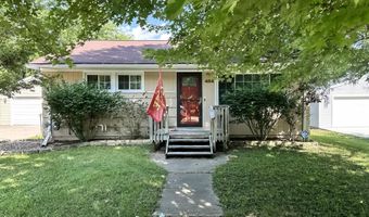 424 Hilltop Rd, Ames, IA 50014