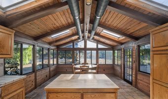 33201 Barber Rd, Agua Dulce, CA 91390