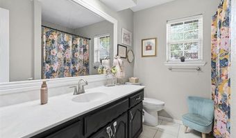 2006 Yorktown Ct, Ardmore, OK 73401