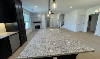 7100 SW Basswood Ave, Bentonville, AR 72712