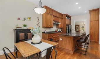 70 Great Rd, East Greenwich, RI 02818