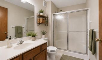 6240 157th St W, Apple Valley, MN 55124