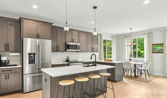 18 Baker Pl, Arden, NC 28704