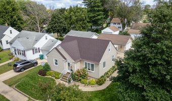 611 11th St SW, Austin, MN 55912