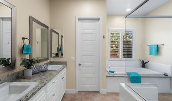 5401 Reef Cir, Carlsbad, CA 92008