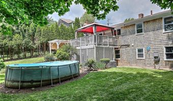 135 Foote St, Barrington, RI 02806