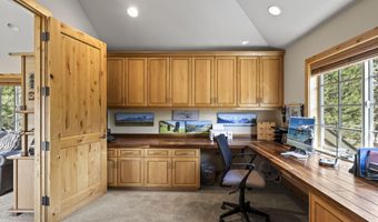 152 NW Champanelle Way, Bend, OR 97703
