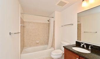 1020 N HIGHLAND St 807, Arlington, VA 22201